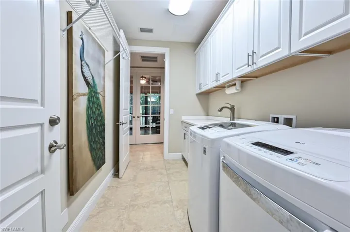 2764  Tiburon E BLVD, Naples, FL 34109