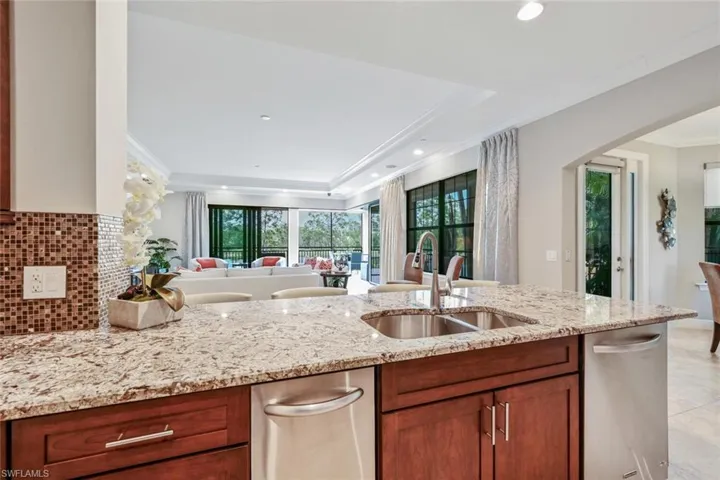 2764  Tiburon E BLVD, Naples, FL 34109