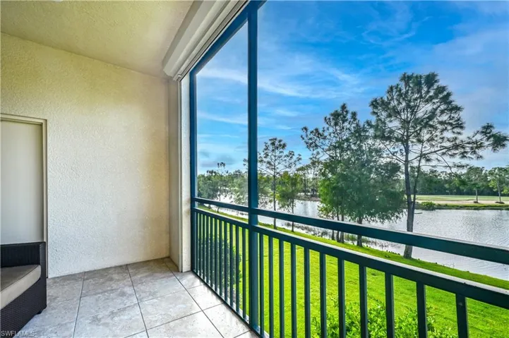 2764  Tiburon E BLVD, Naples, FL 34109