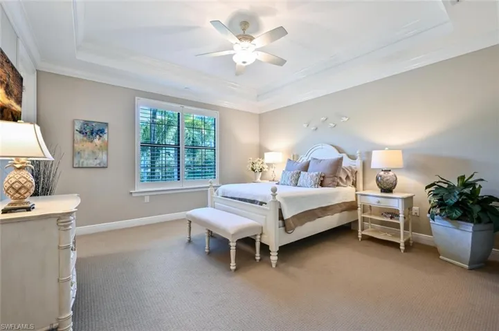 2764  Tiburon E BLVD, Naples, FL 34109
