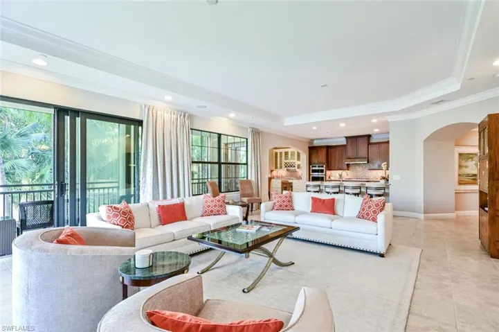 2764  Tiburon E BLVD, Naples, FL 34109