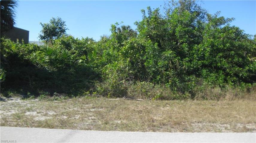 768 Breamer AVE S, LEHIGH ACRES FL 33974