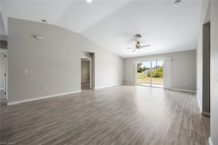 2512 Nw 15th Ave, Cape Coral, Florida 33993