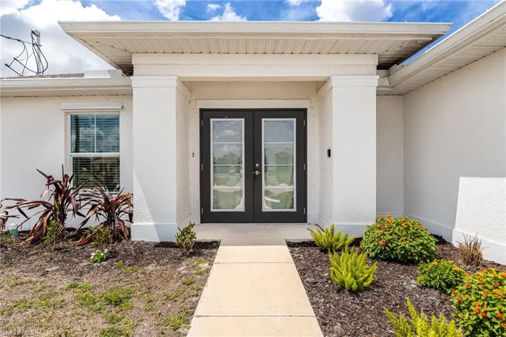 2512 Nw 15th Ave, Cape Coral, Florida 33993