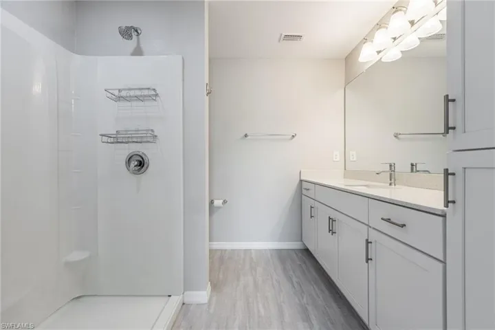 2512 Nw 15th Ave, Cape Coral, Florida 33993