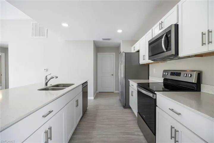 2512 Nw 15th Ave, Cape Coral, Florida 33993