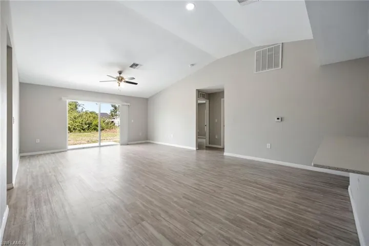 2512 Nw 15th Ave, Cape Coral, Florida 33993