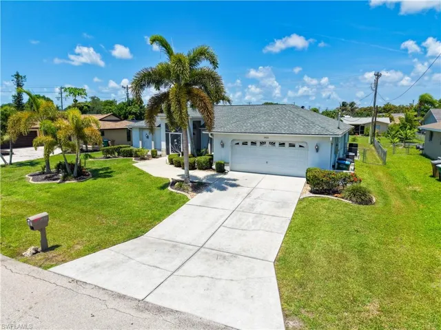 3920 Se 2nd Pl, Cape Coral, Florida 33904
