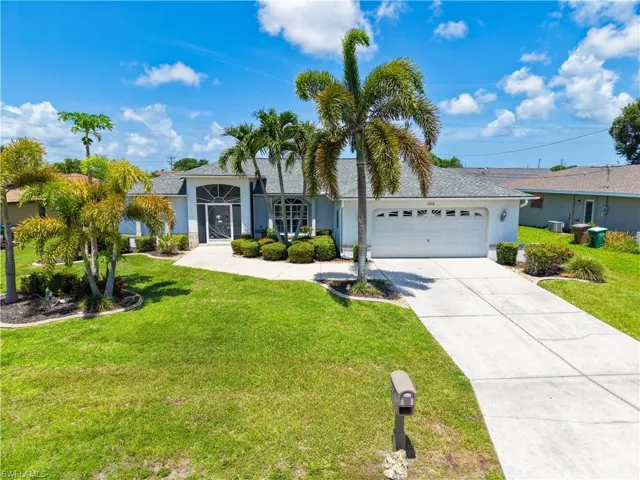 3920 Se 2nd Pl, Cape Coral, Florida 33904