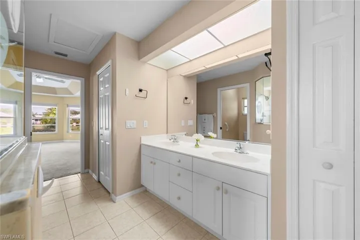 3920 Se 2nd Pl, Cape Coral, Florida 33904