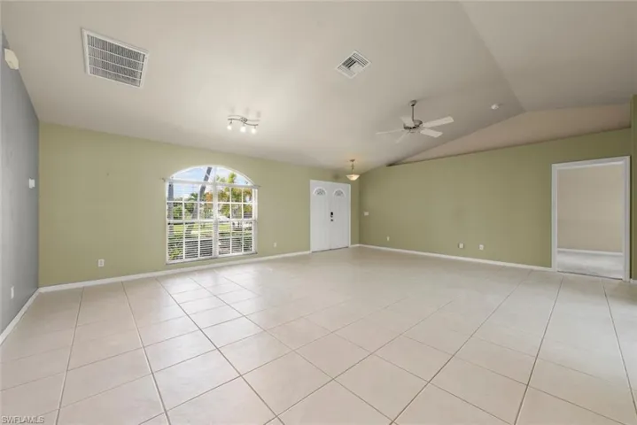 3920 Se 2nd Pl, Cape Coral, Florida 33904