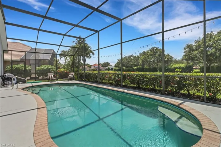 6773 Southern Oak Ct, Naples, Florida 34109