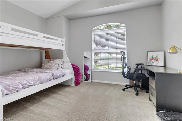 6773 Southern Oak Ct, Naples, Florida 34109