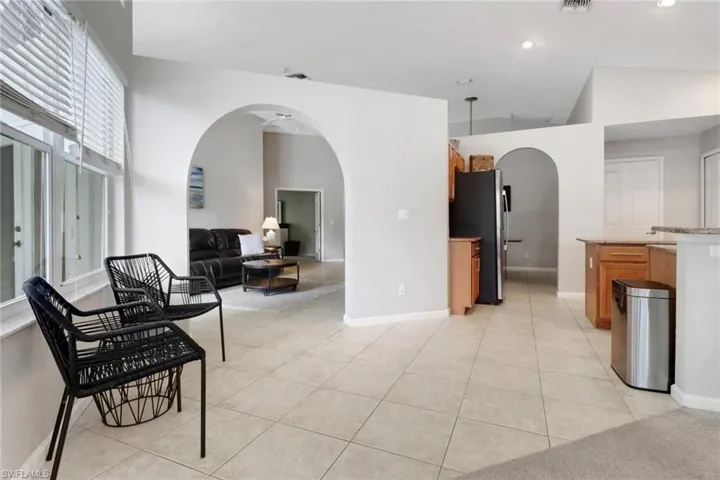 6773 Southern Oak Ct, Naples, Florida 34109