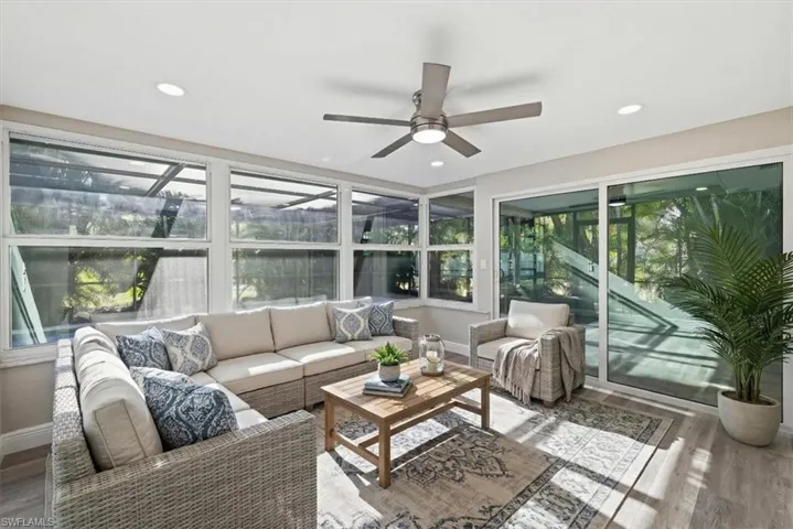 Sunroom virtually staged