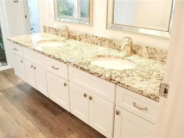 1889 Oak Park Dr N, Clearwater, Florida 33764