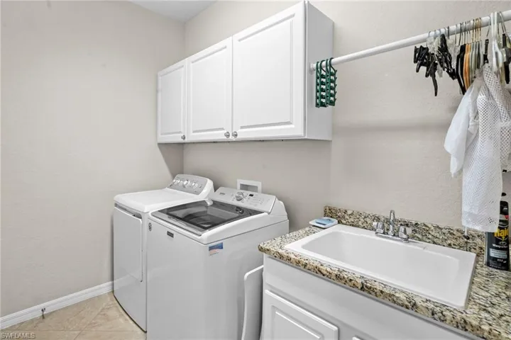 11597 Golden Oak Ter, Fort Myers, Florida 33913