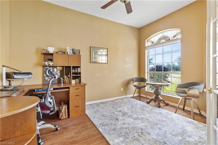 Den or Office Space - Needs extra room? You got it!
