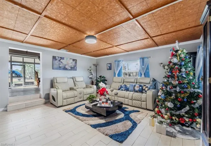 2099  Summerall  RD, Labelle, FL 33935