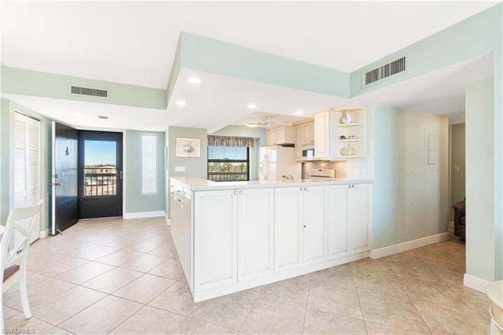 26300  Hickory  BLVD, Bonita Springs, FL 34134