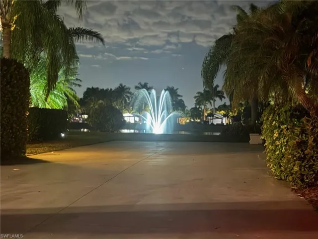 View of home's community