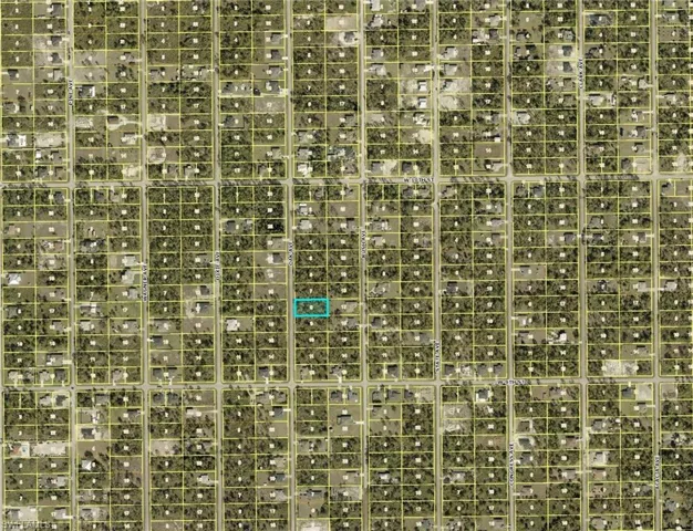 908  Oak  AVE, Lehigh Acres, FL 33972
