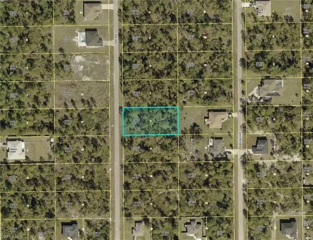 908  Oak  AVE, Lehigh Acres, FL 33972