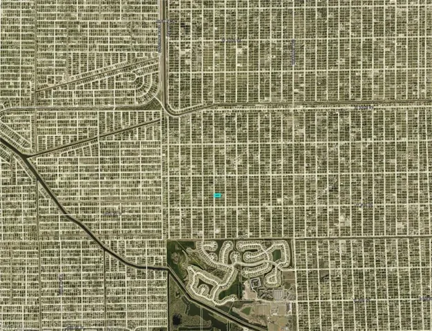 908  Oak  AVE, Lehigh Acres, FL 33972