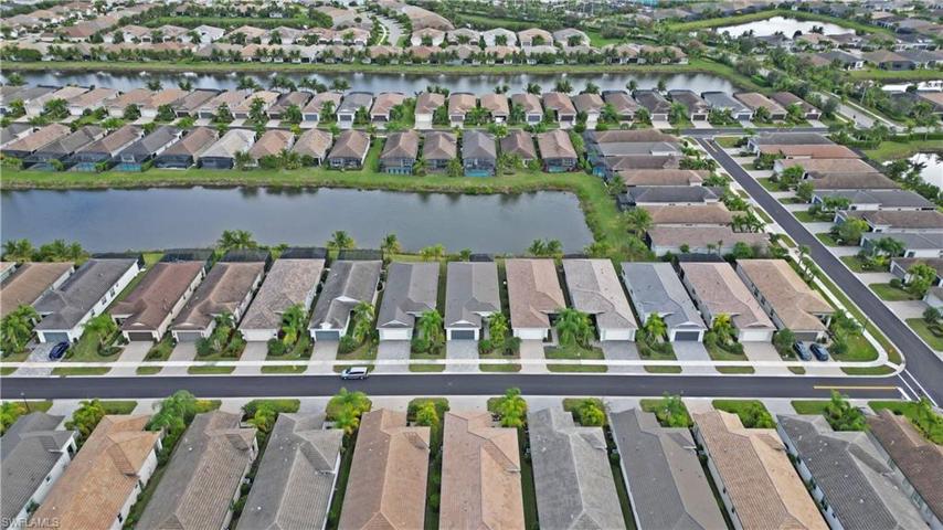 28485 Capraia DR, BONITA SPRINGS FL 34135