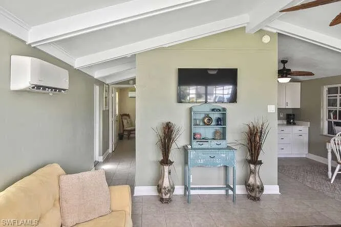 12161  Palm  DR, Fort Myers, FL 33908