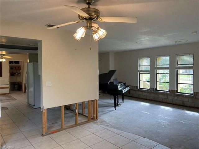 Family Dining Area View to Kitchen