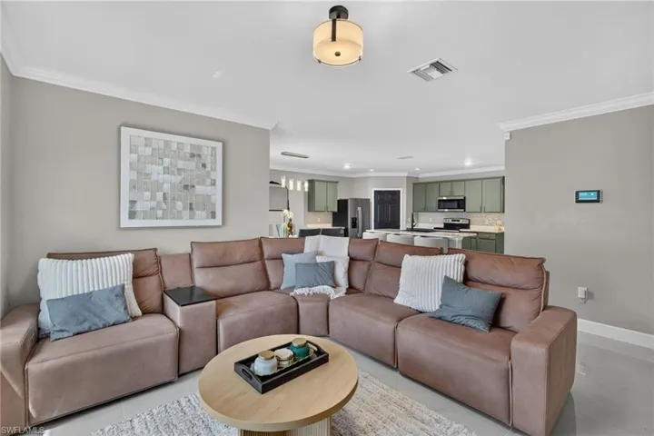 3172 Estancia Ln, Cape Coral, Florida 33909