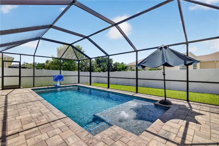 3172 Estancia Ln, Cape Coral, Florida 33909