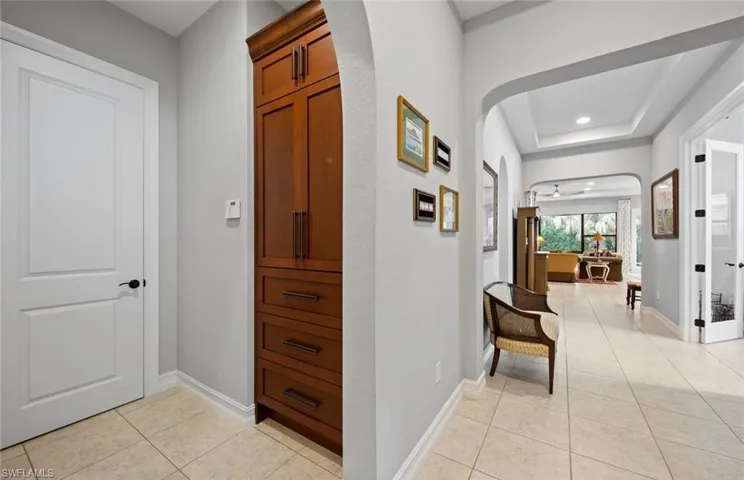 9244 Glenforest Dr, Naples, Florida 34120