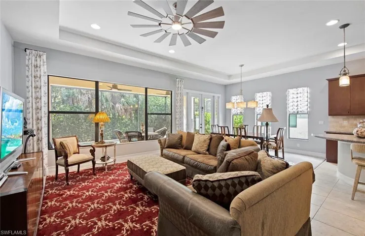 9244 Glenforest Dr, Naples, Florida 34120