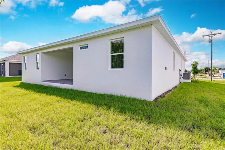 2901 Sw 2nd Ln, Cape Coral Fl 33991