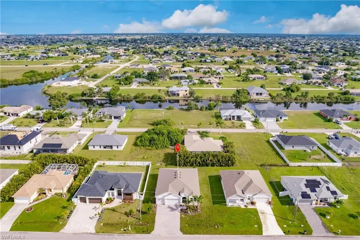 2901 Sw 2nd Ln, Cape Coral Fl 33991