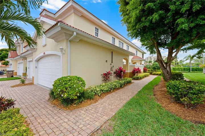 5912  Tarpon Gardens  CIR, Cape Coral, FL 33914