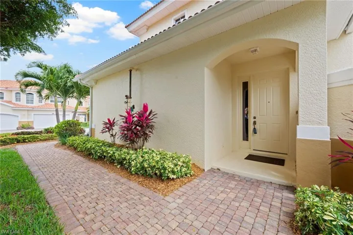 5912  Tarpon Gardens  CIR, Cape Coral, FL 33914
