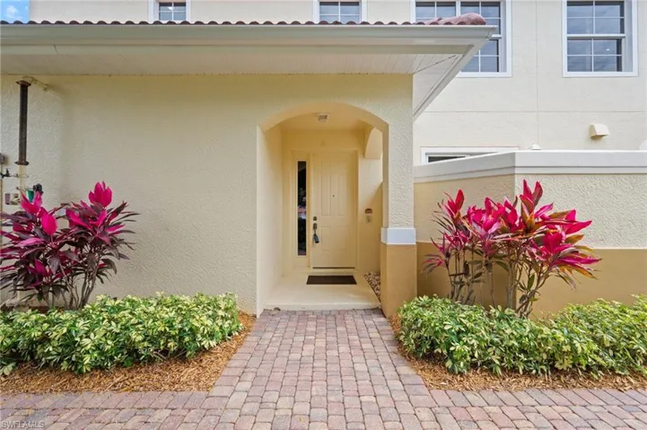 5912  Tarpon Gardens  CIR, Cape Coral, FL 33914