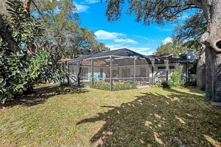 1334 Vesper Dr, Fort Myers, Florida 33901