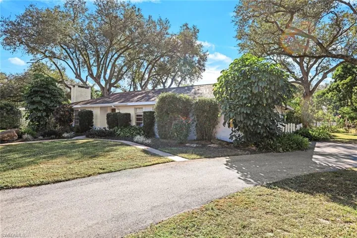 1334 Vesper Dr, Fort Myers, Florida 33901