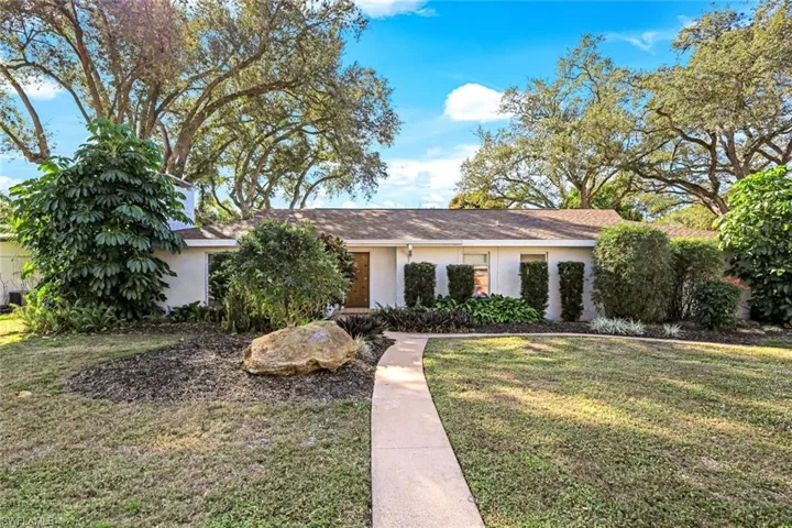 1334 Vesper Dr, Fort Myers, Florida 33901