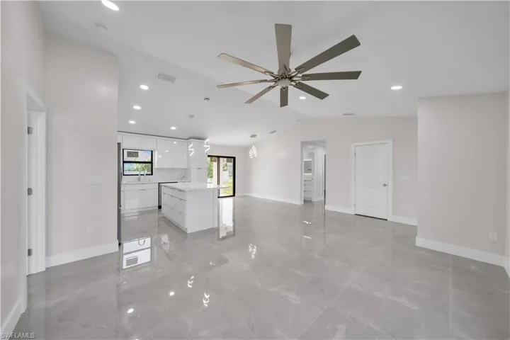 508 Kismet Pkwy W, Cape Coral, Florida 33993