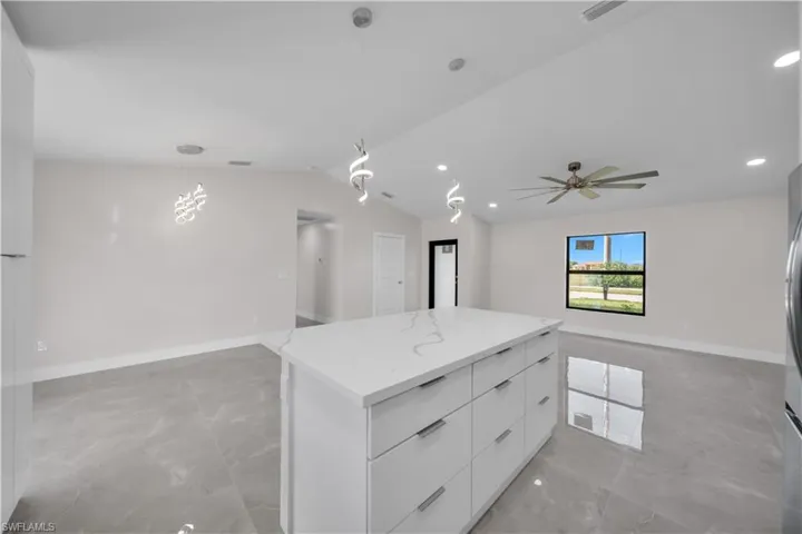 508 Kismet Pkwy W, Cape Coral, Florida 33993