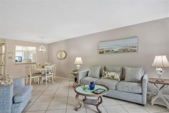 4186 27th CT SW # 102, NAPLES FL 34116