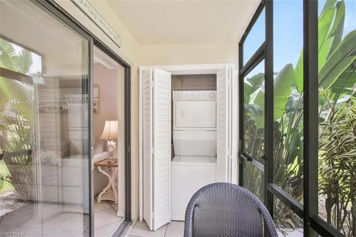 4186 27th CT SW # 102, NAPLES FL 34116