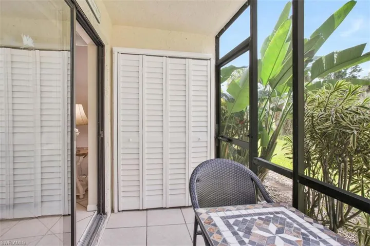 4186 27th CT SW # 102, NAPLES FL 34116