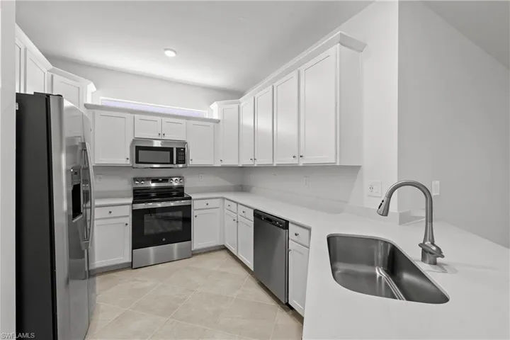 20665  Hazelnut  CT, Lehigh Acres, FL 33936