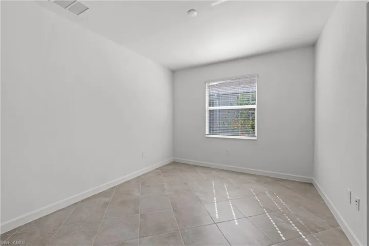 20665  Hazelnut  CT, Lehigh Acres, FL 33936